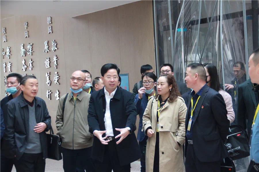 William威廉官网